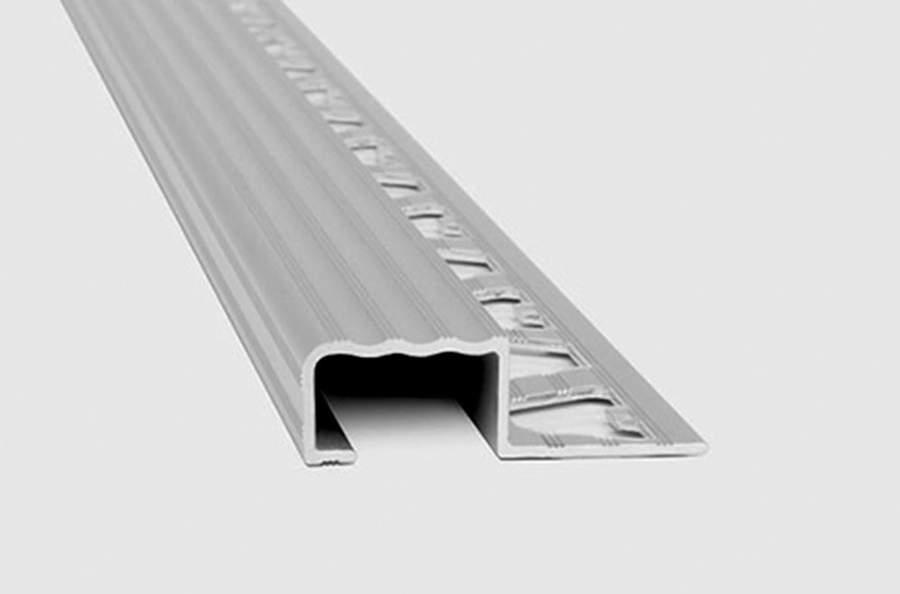 [10001] MOLDURA DE ESCALON PLATA MATE 2.50MTS